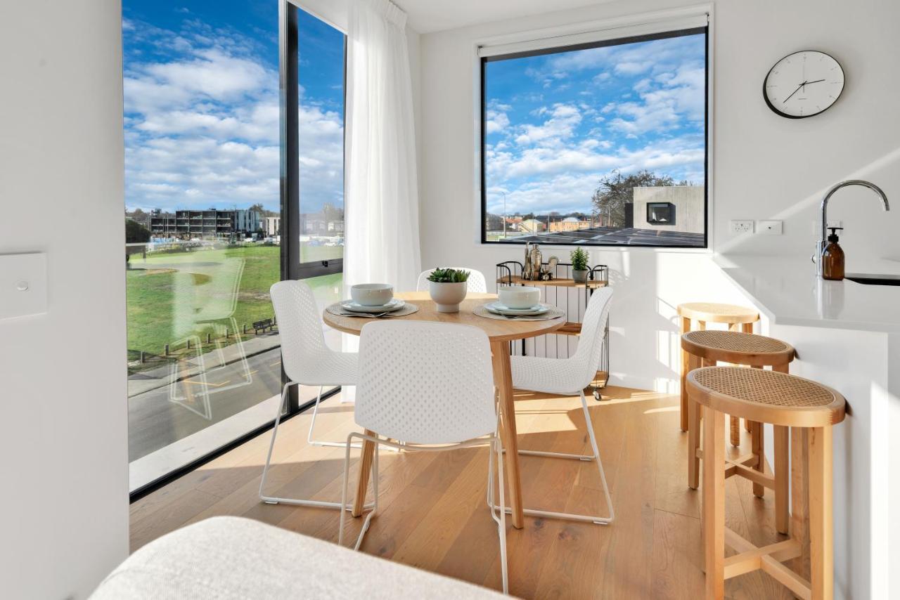 Top Floor Luxury City Central W Sunny Balcony ไครสต์เชิร์ช ภายนอก รูปภาพ